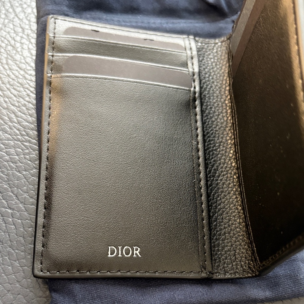 New Dior Black Textured Leather Card Holder Men's or Women's Wallet with Pouch - Picture 4 of 9